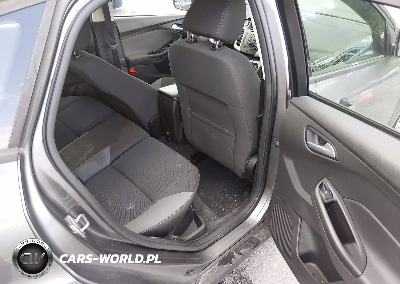 2013 Ford Focus Se VIN:1FADP3K28DL323218 - 8