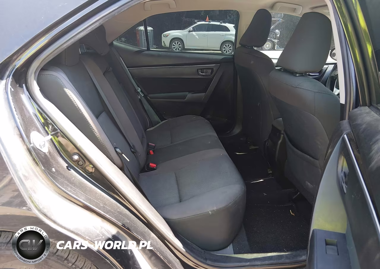 2018 Toyota Corolla Le VIN:5YFBURHE2JP759290 - 8