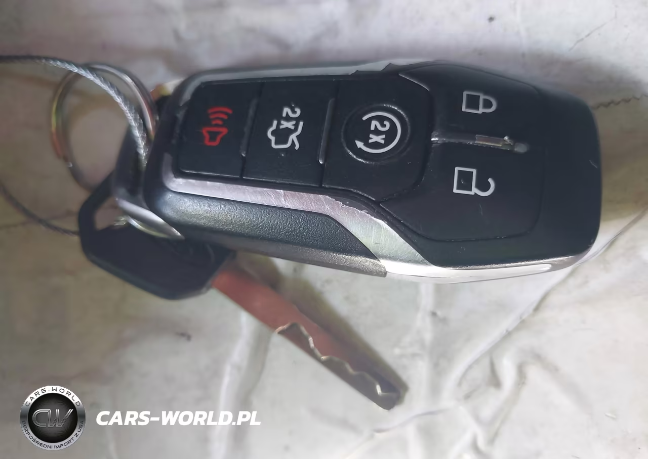 2016 Ford Edge Titanium VIN:2FMPK3K98GBC37765 - 11