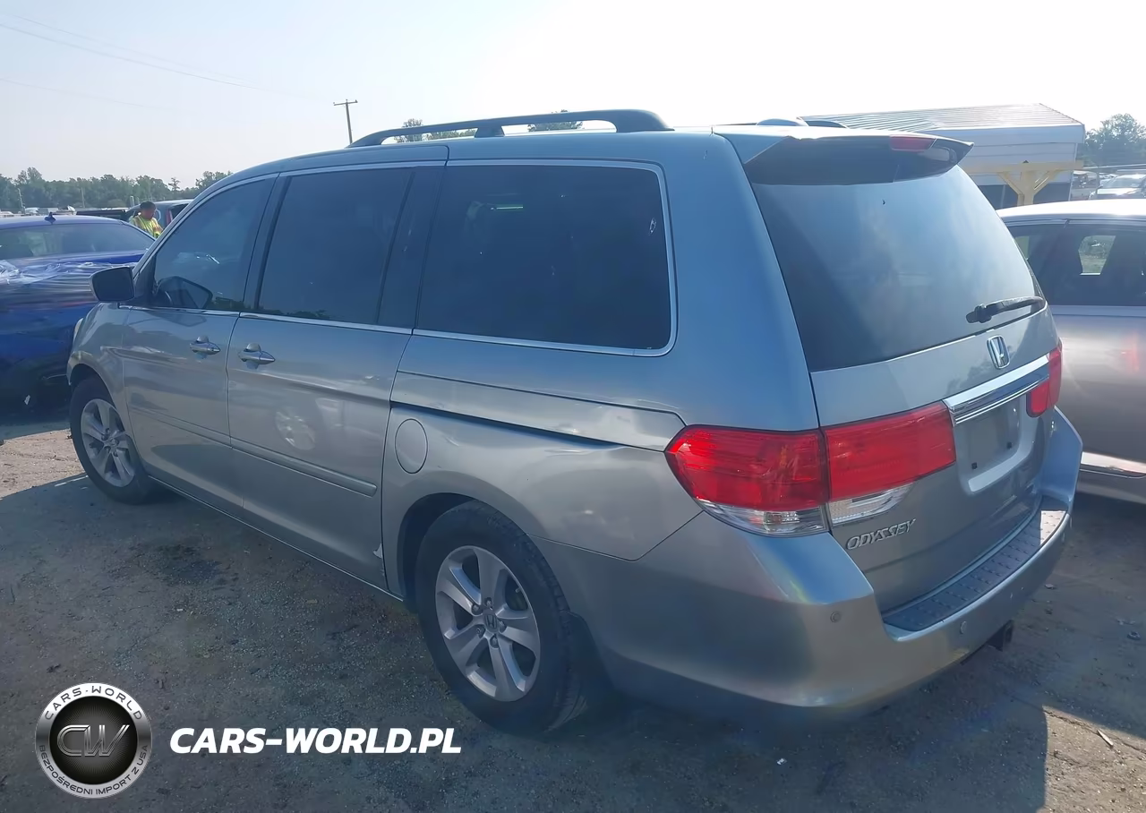 2008 Honda Odyssey Touring VIN:5FNRL38988B012672 - 3