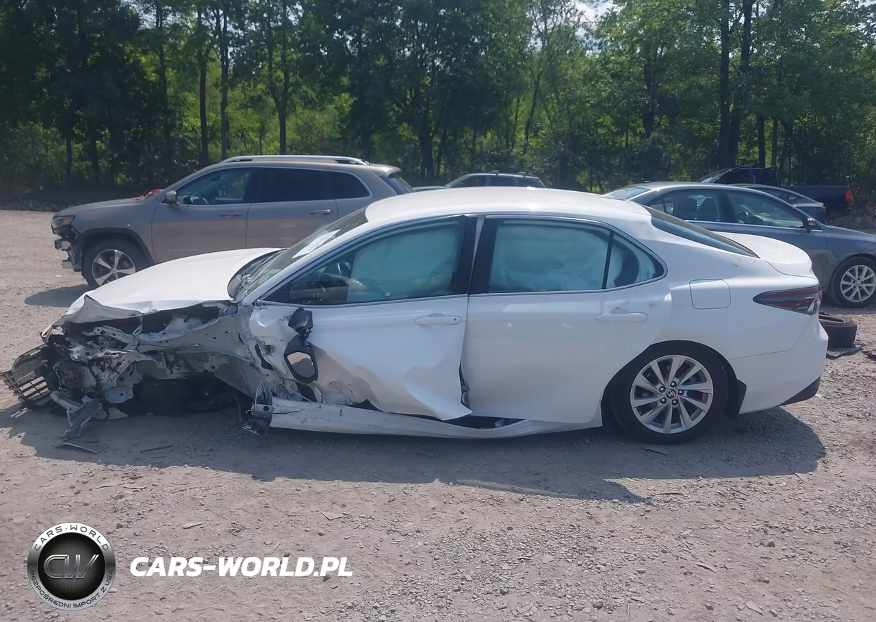 2023 Toyota Camry Le VIN:4T1C11AK5PU172331 - 14