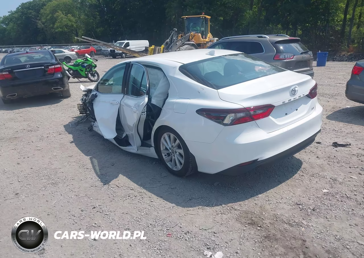 2023 Toyota Camry Le VIN:4T1C11AK5PU172331 - 3