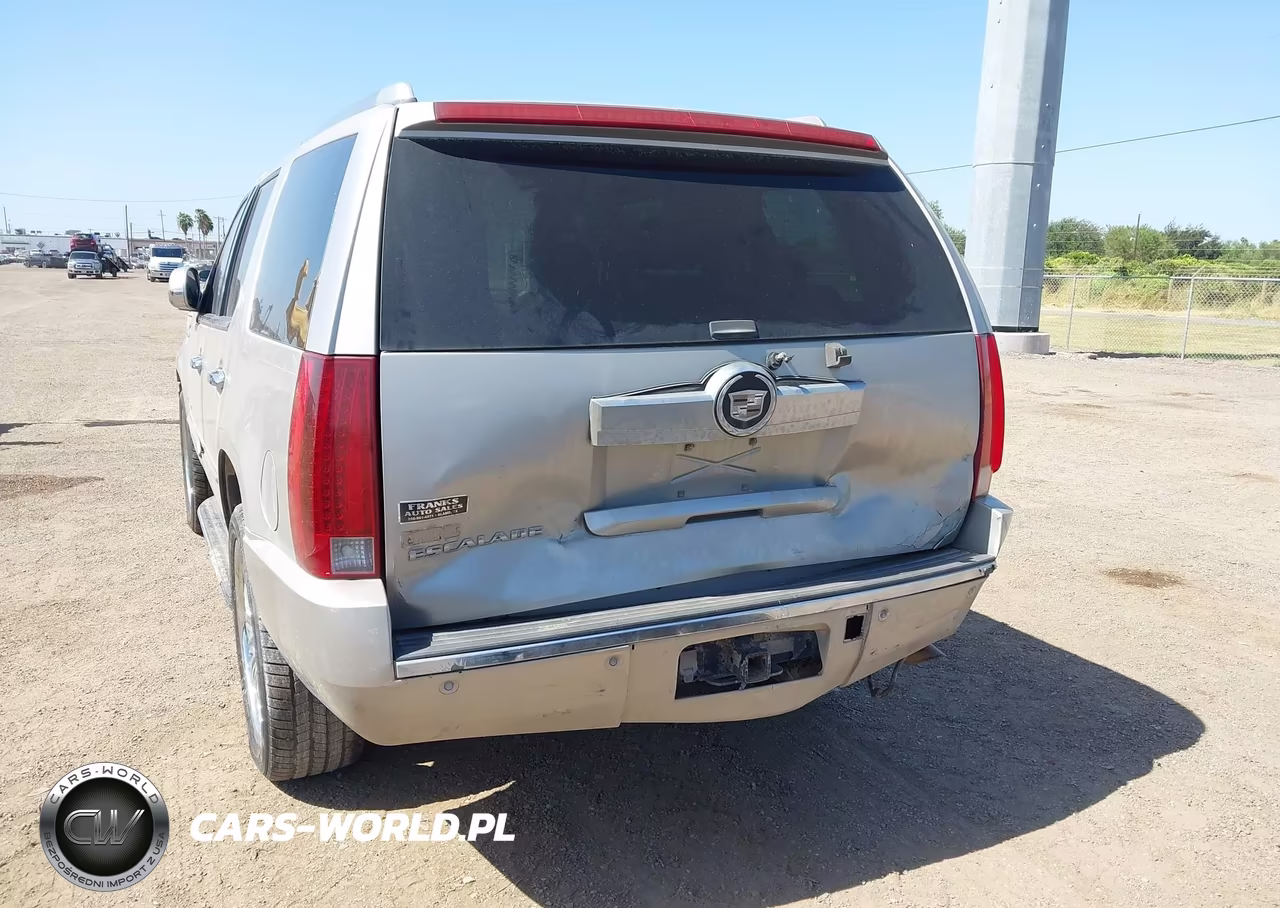 2007 Cadillac Escalade VIN:1GYEC63897R324811 - 6