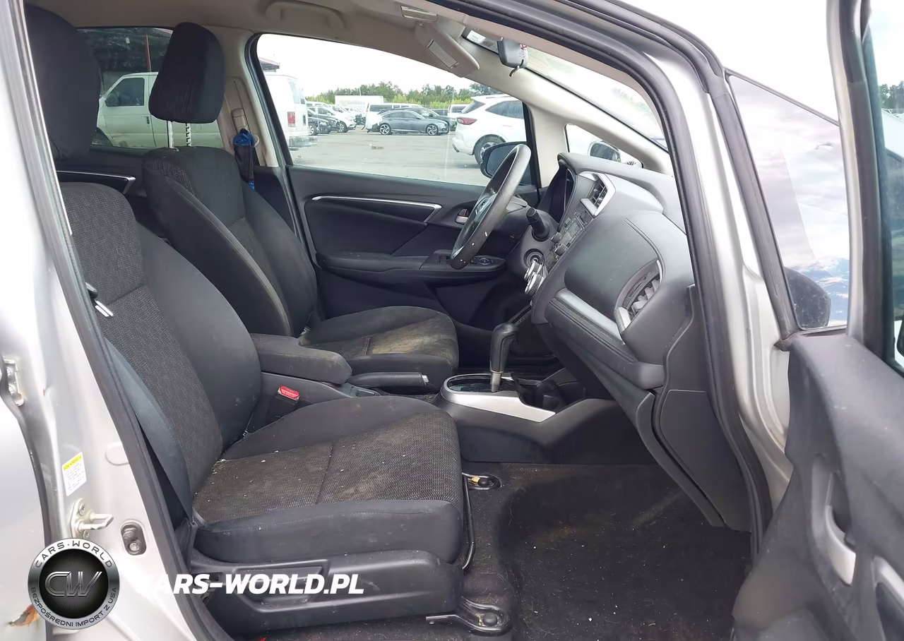 2015 Honda Fit Lx VIN:3HGGK5H53FM711155 - 5