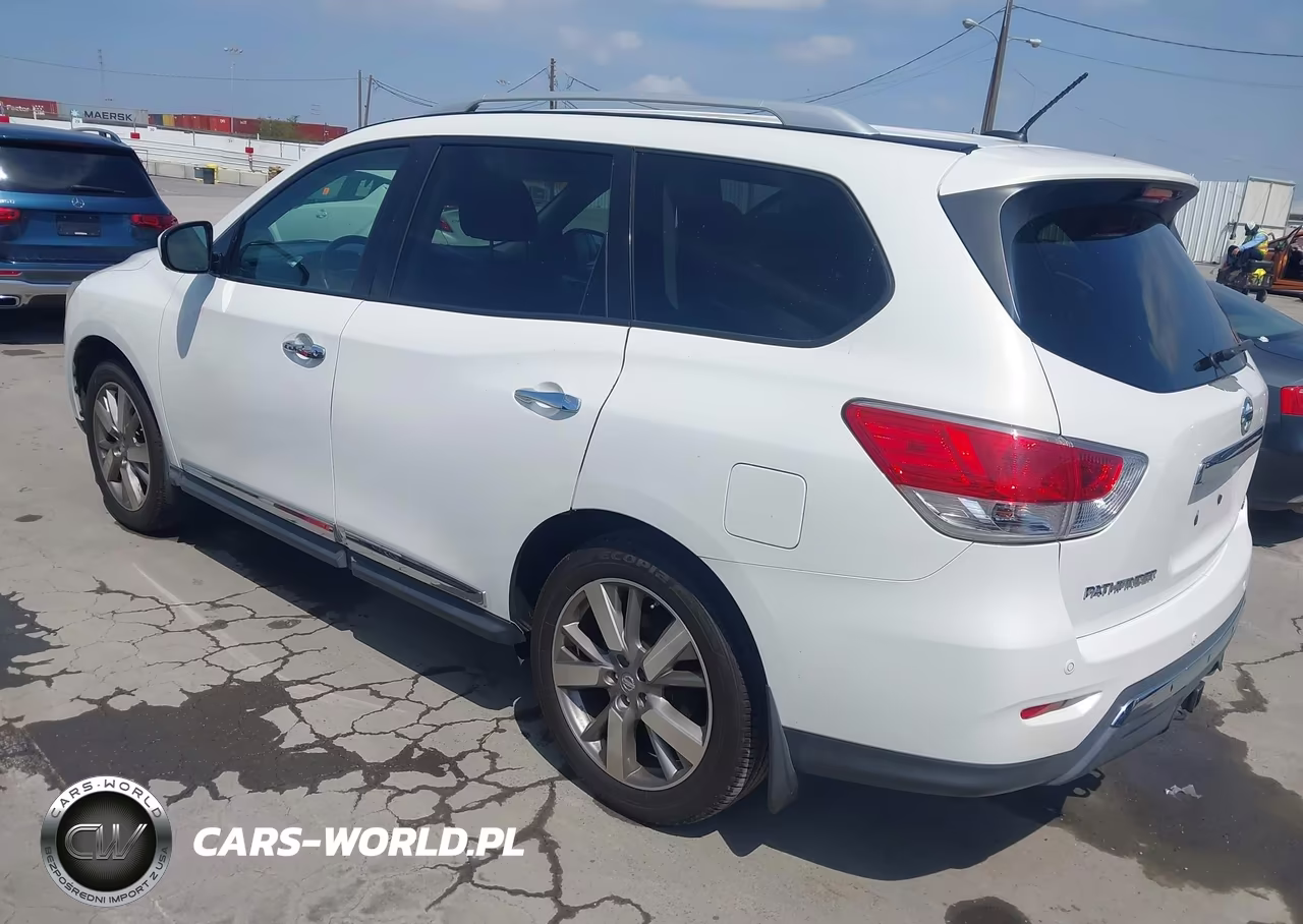 2013 Nissan Pathfinder Platinum VIN:5N1AR2MN7DC624471 - 3