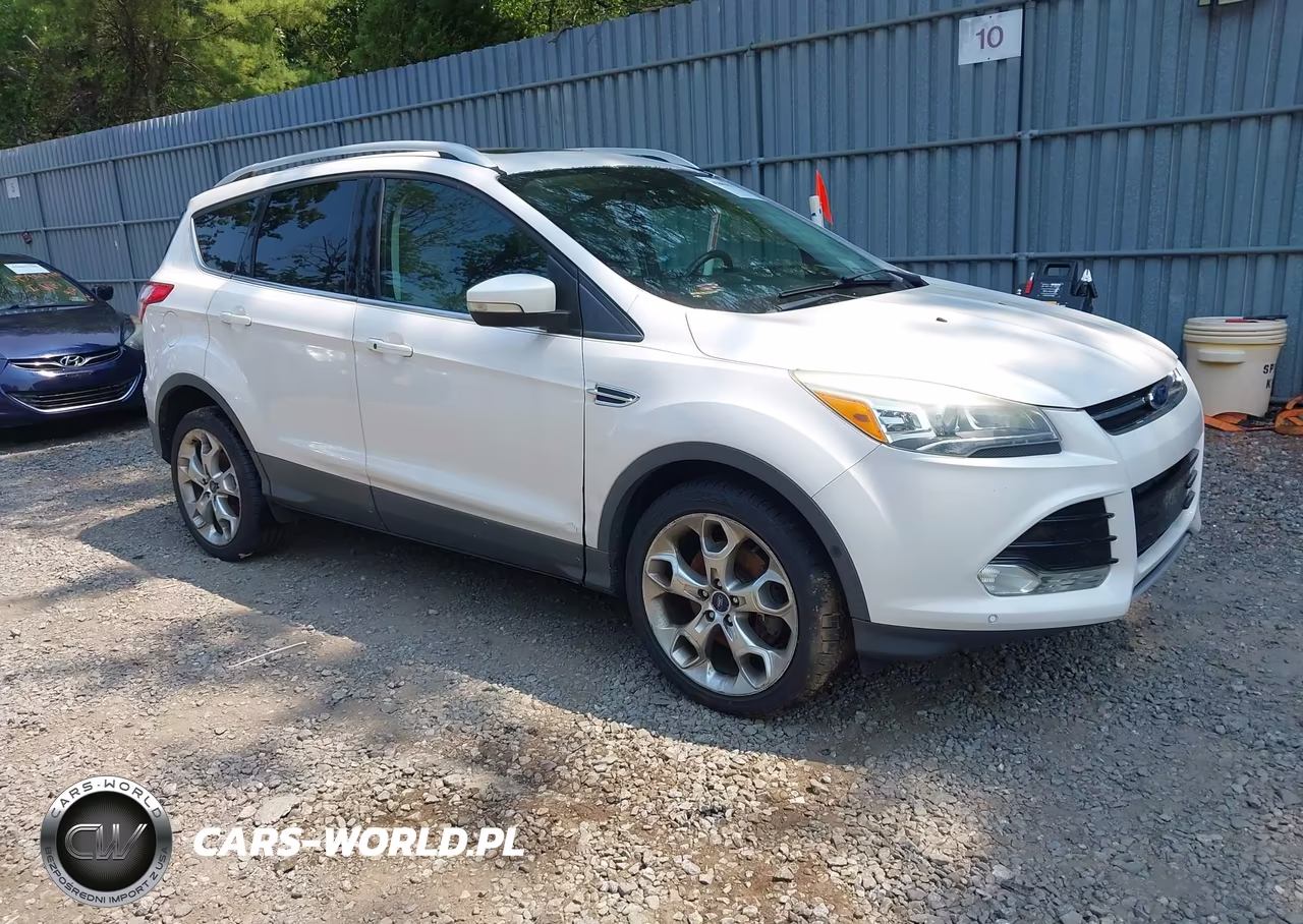 2016 Ford Escape Titanium – zdjęcie 1 z 16