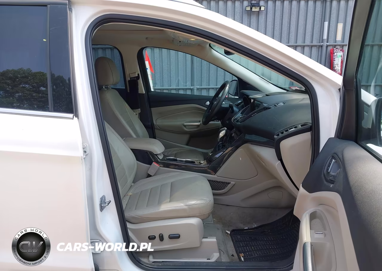 2016 Ford Escape Titanium VIN:1FMCU9J97GUA89535 - 5