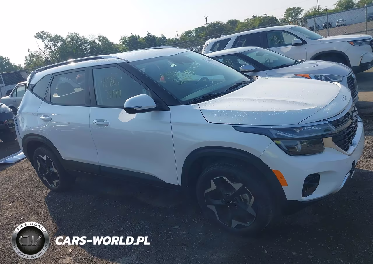 2025 Kia Seltos S VIN:KNDEUCAA8S7811557 - 13