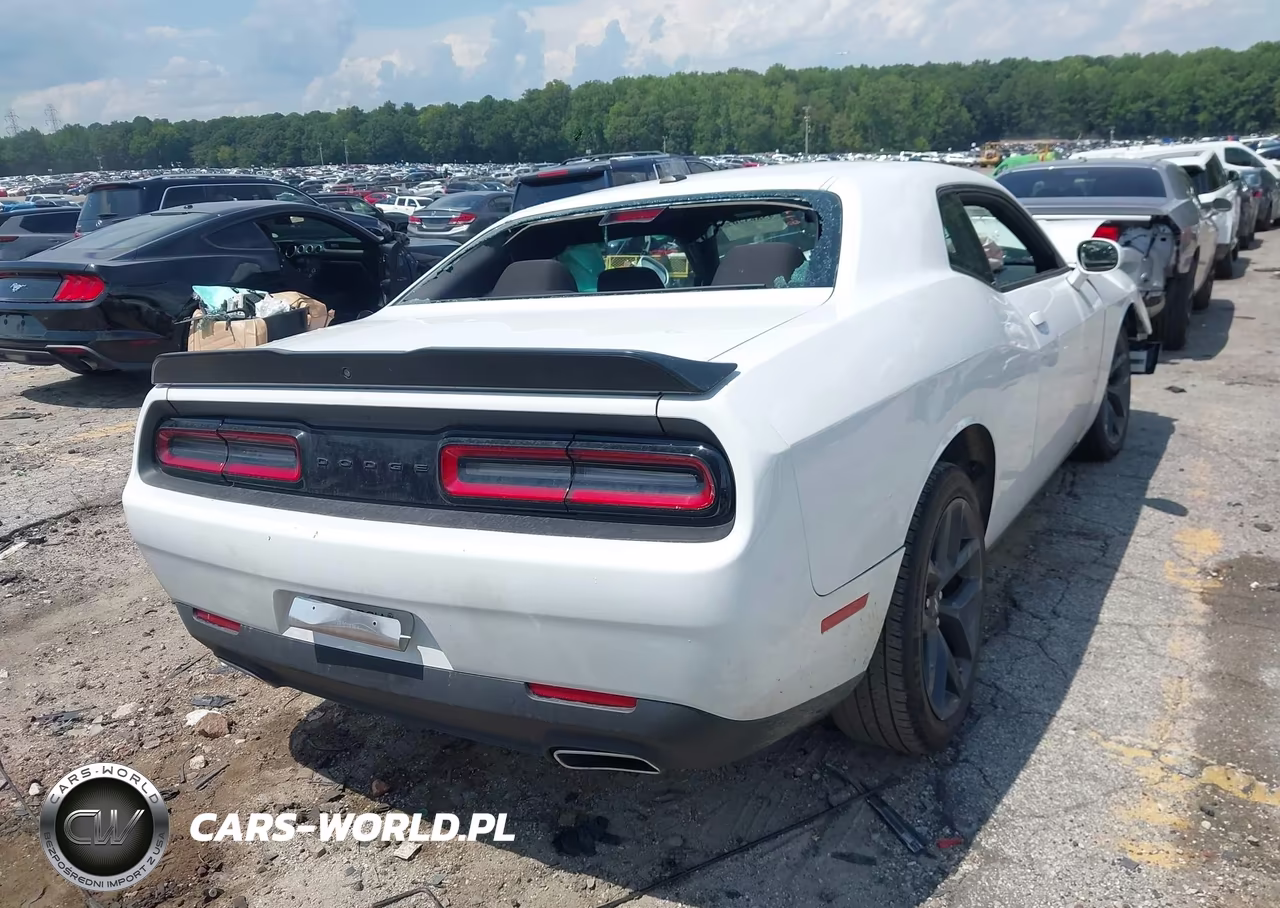 2023 Dodge Challenger Sxt VIN:2C3CDZAG5PH694213 - 4