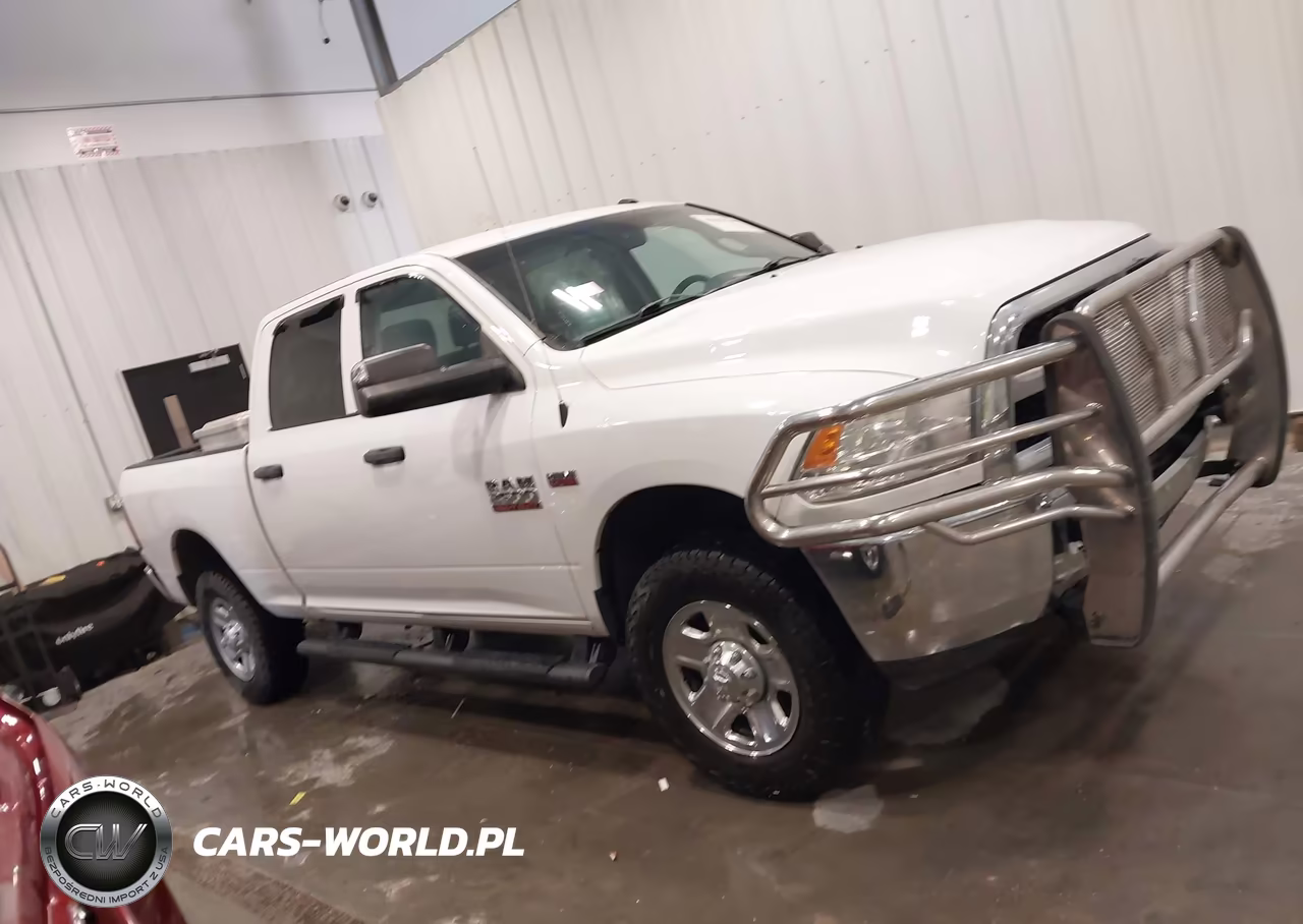 2017 Ram 2500 Tradesman 4X4 6'4 Box VIN:3C6UR5CJ0HG589722 - 13