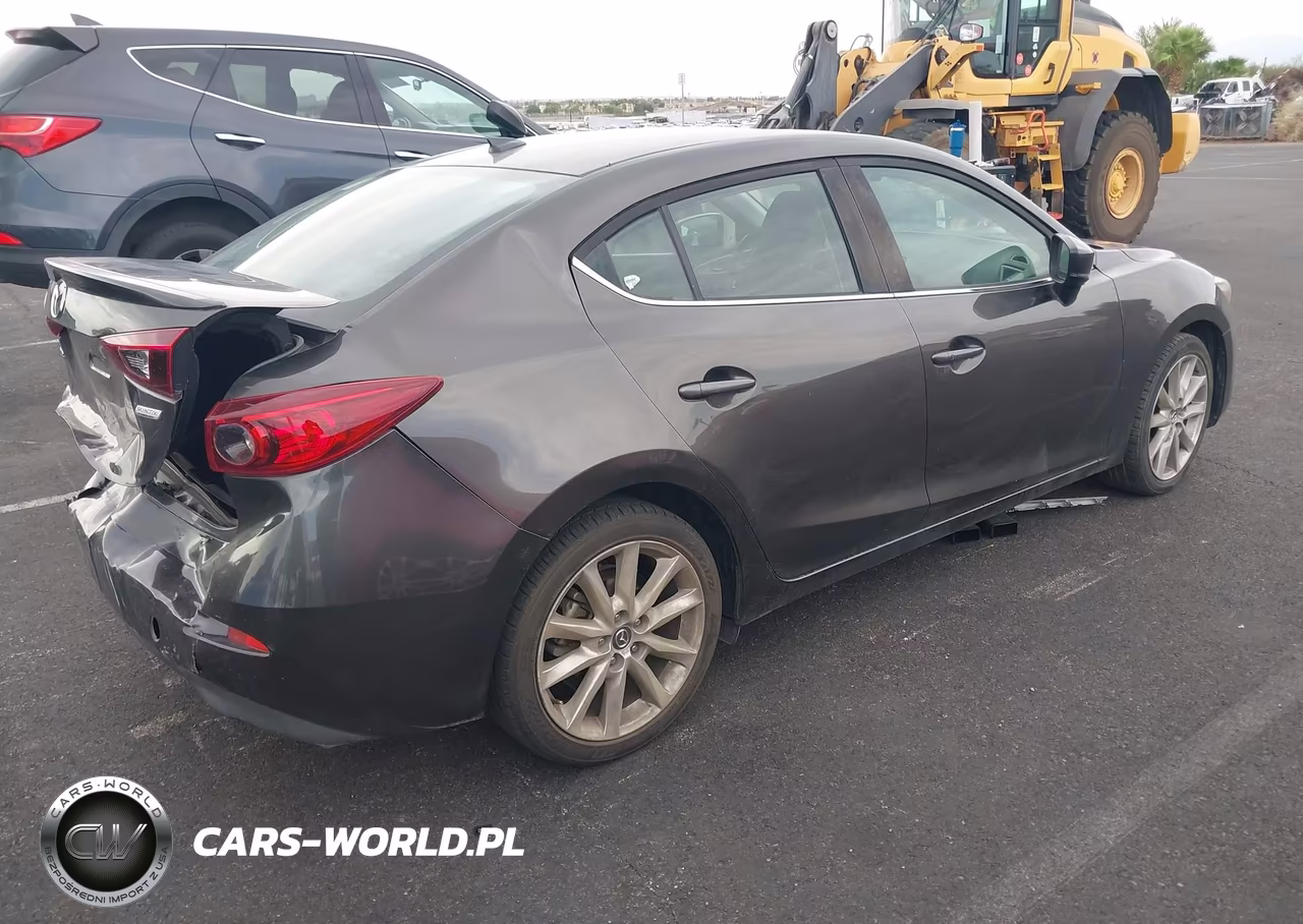 2017 Mazda Mazda3 Touring VIN:3MZBN1V79HM112890 - 4