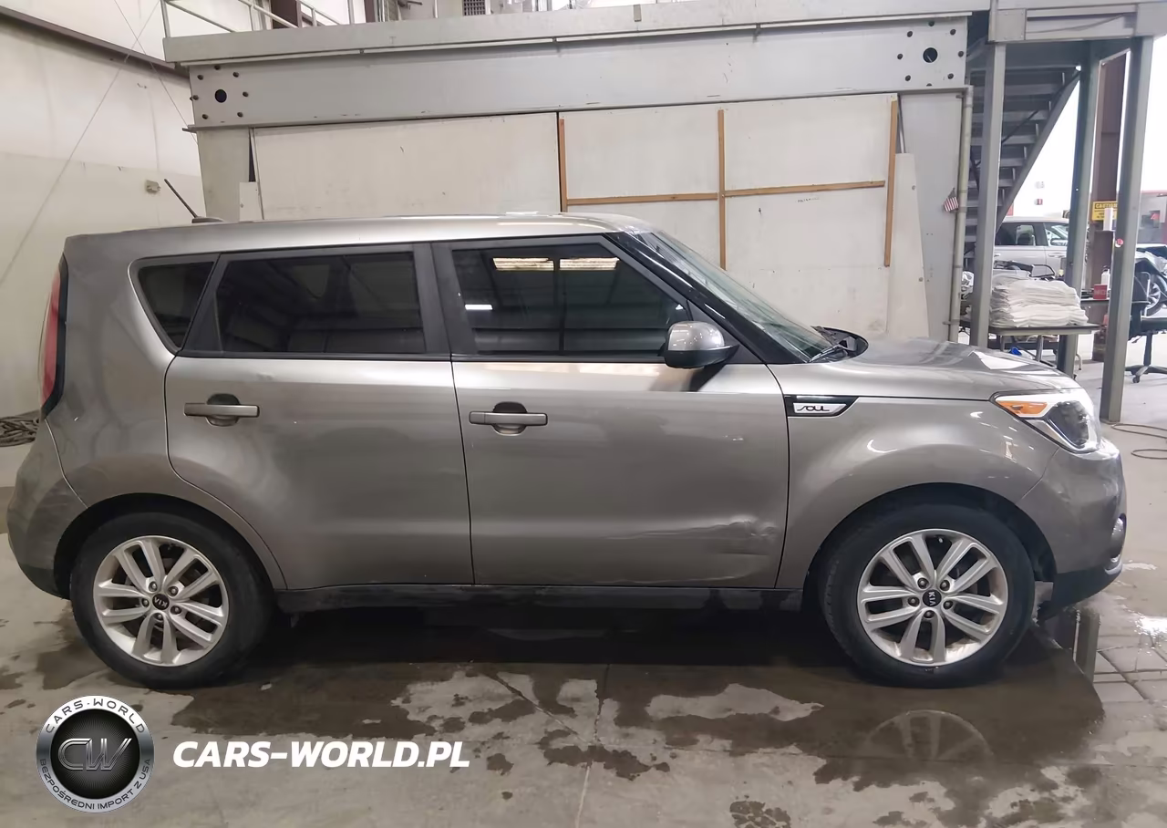 2019 Kia Soul + VIN:KNDJP3A5XK7651982 - 14