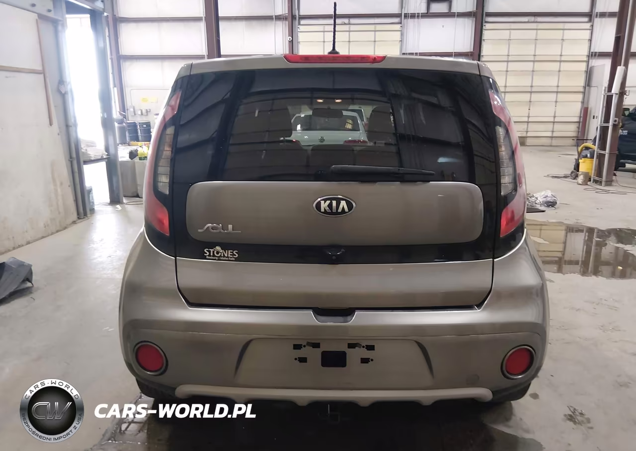 2019 Kia Soul + VIN:KNDJP3A5XK7651982 - 17