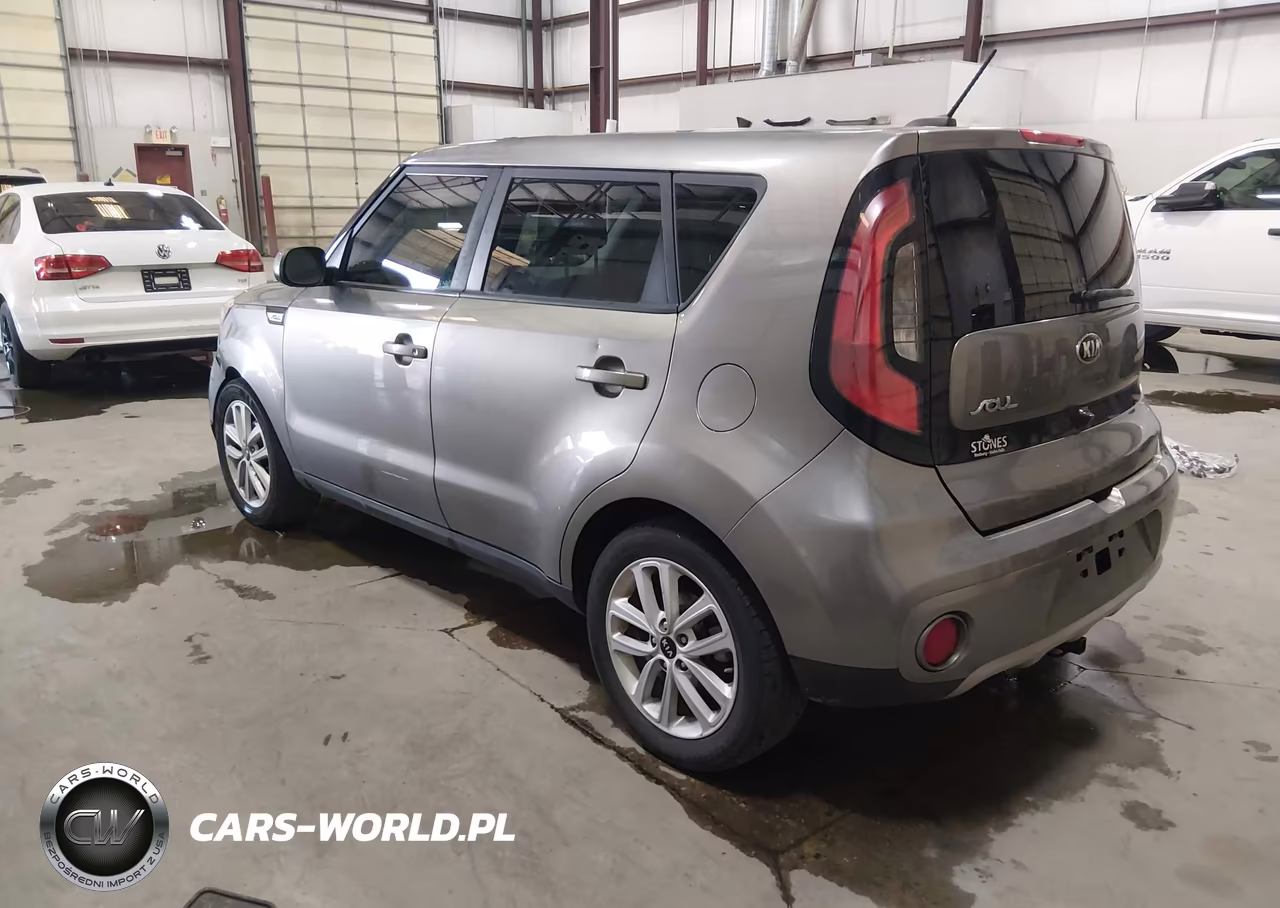 2019 Kia Soul + VIN:KNDJP3A5XK7651982 - 3