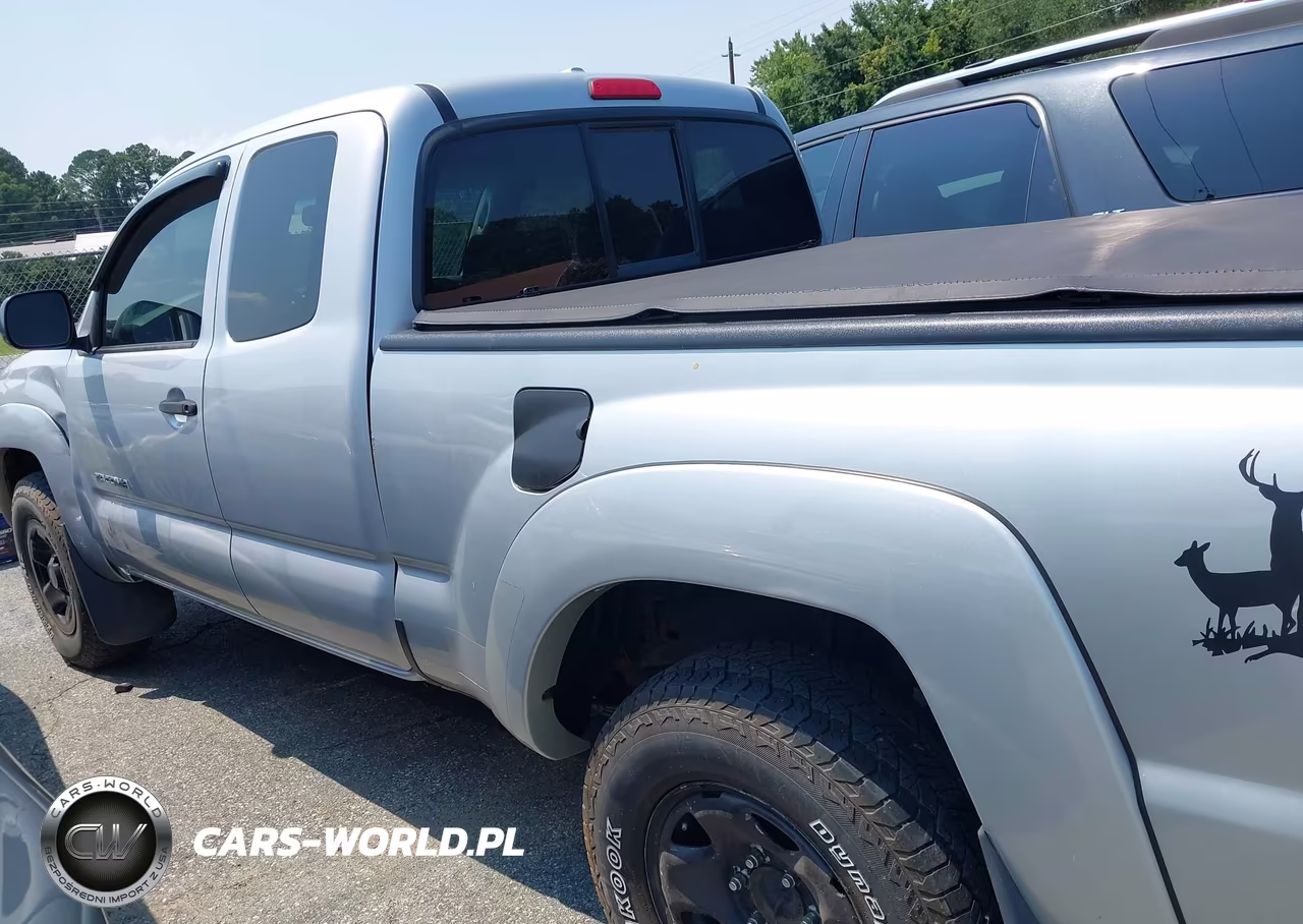 2010 Toyota Tacoma Base V6 VIN:5TEUU4ENXAZ721865 - 14