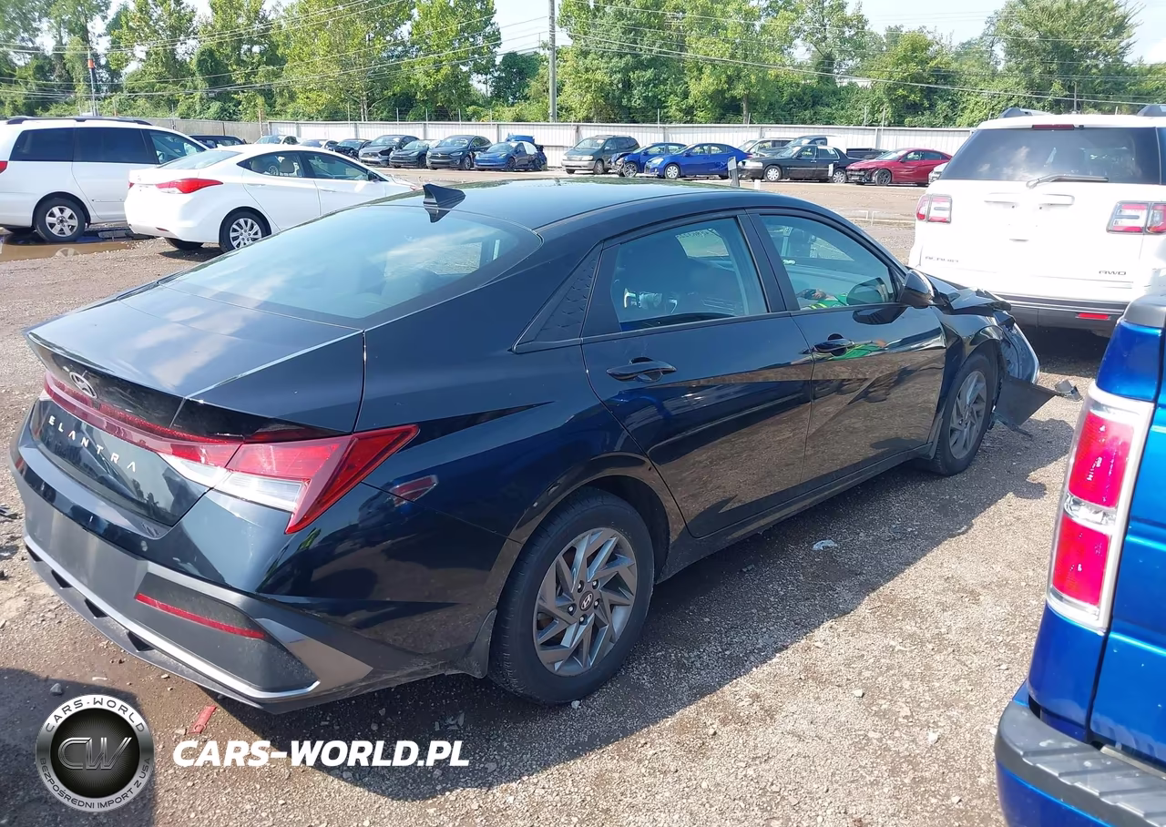 2024 Hyundai Elantra Sel VIN:KMHLM4DG1RU717184 - 4