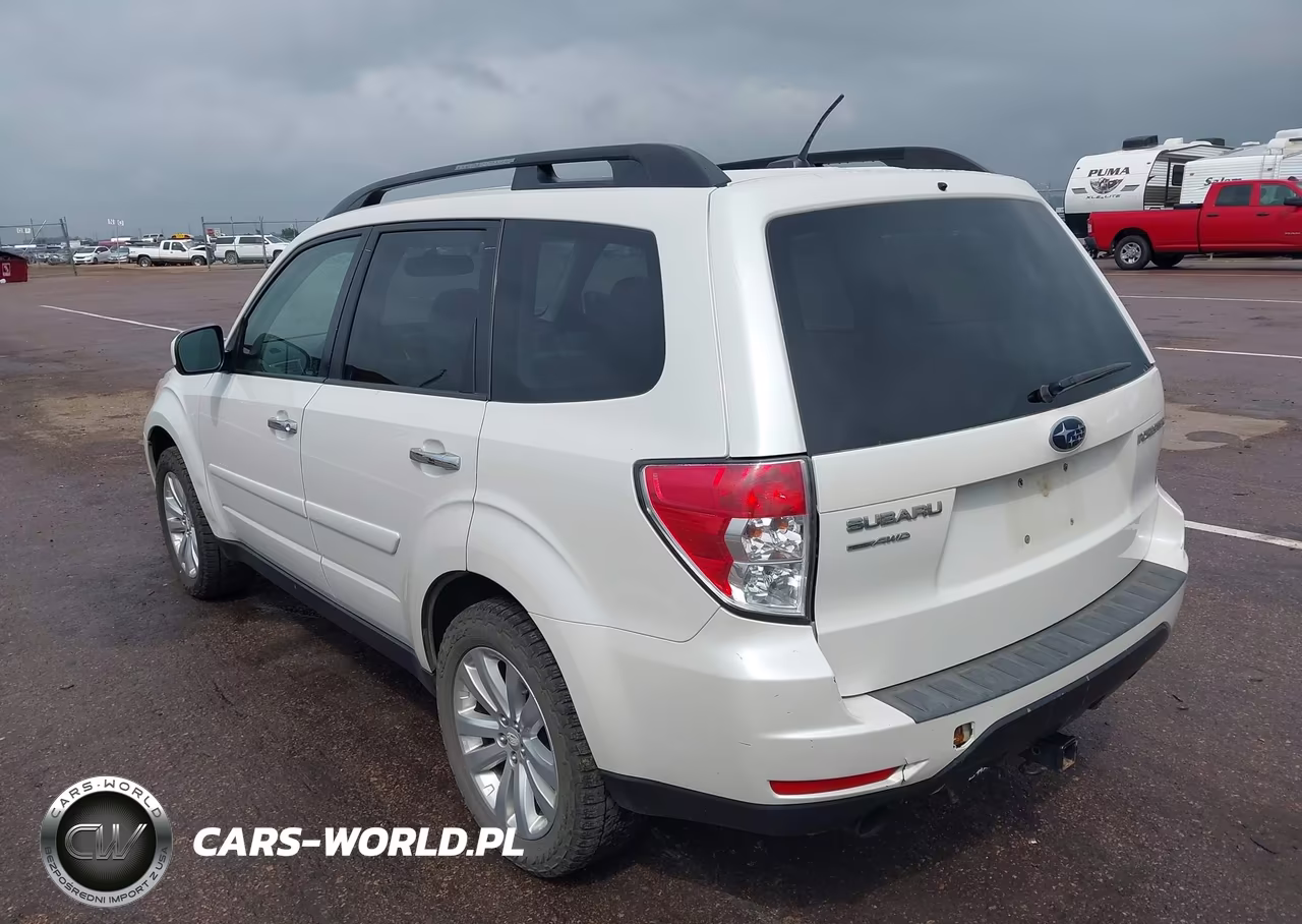 2011 Subaru Forester 2.5X Limited VIN:JF2SHBEC0BH743733 - 3