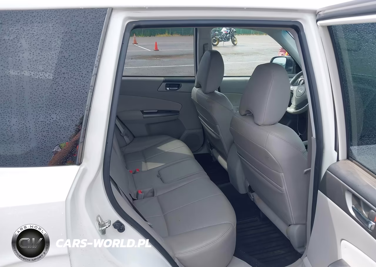 2011 Subaru Forester 2.5X Limited VIN:JF2SHBEC0BH743733 - 8