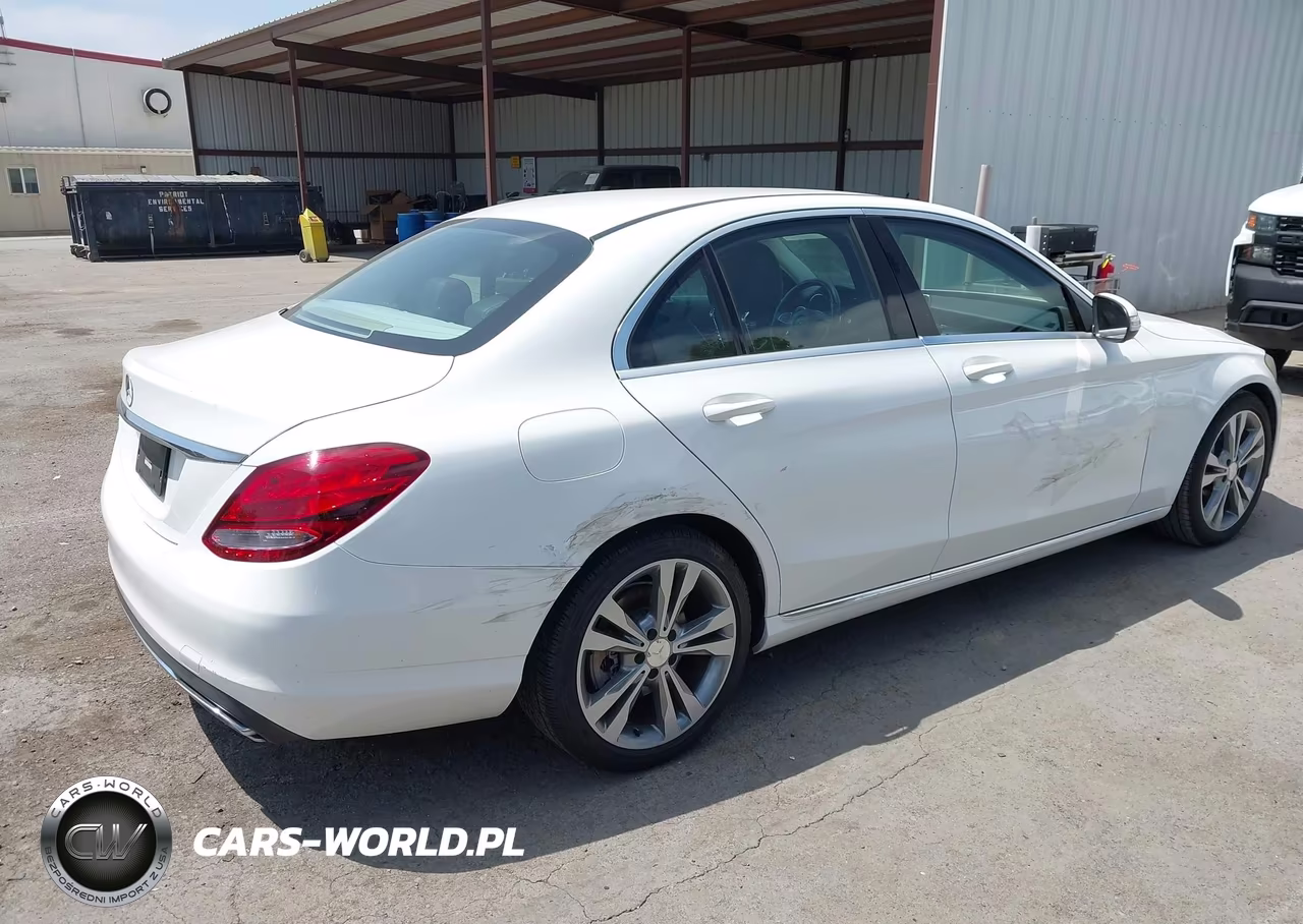 2015 Mercedes-Benz C 300 VIN:55SWF4JB0FU066377 - 4