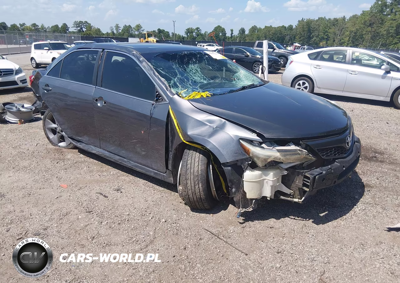 2014 Toyota Camry Se Sport VIN:4T1BF1FK7EU442517 - 1
