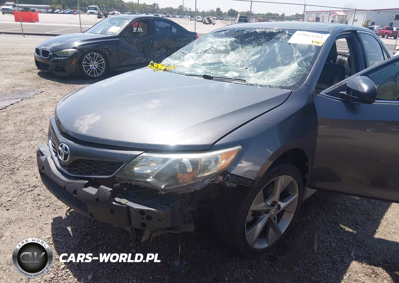2014 Toyota Camry Se Sport VIN:4T1BF1FK7EU442517 - 6