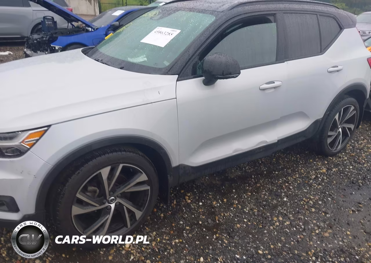 2022 Volvo Xc40 T5 R-Design VIN:YV4162UM6N2719693 - 6