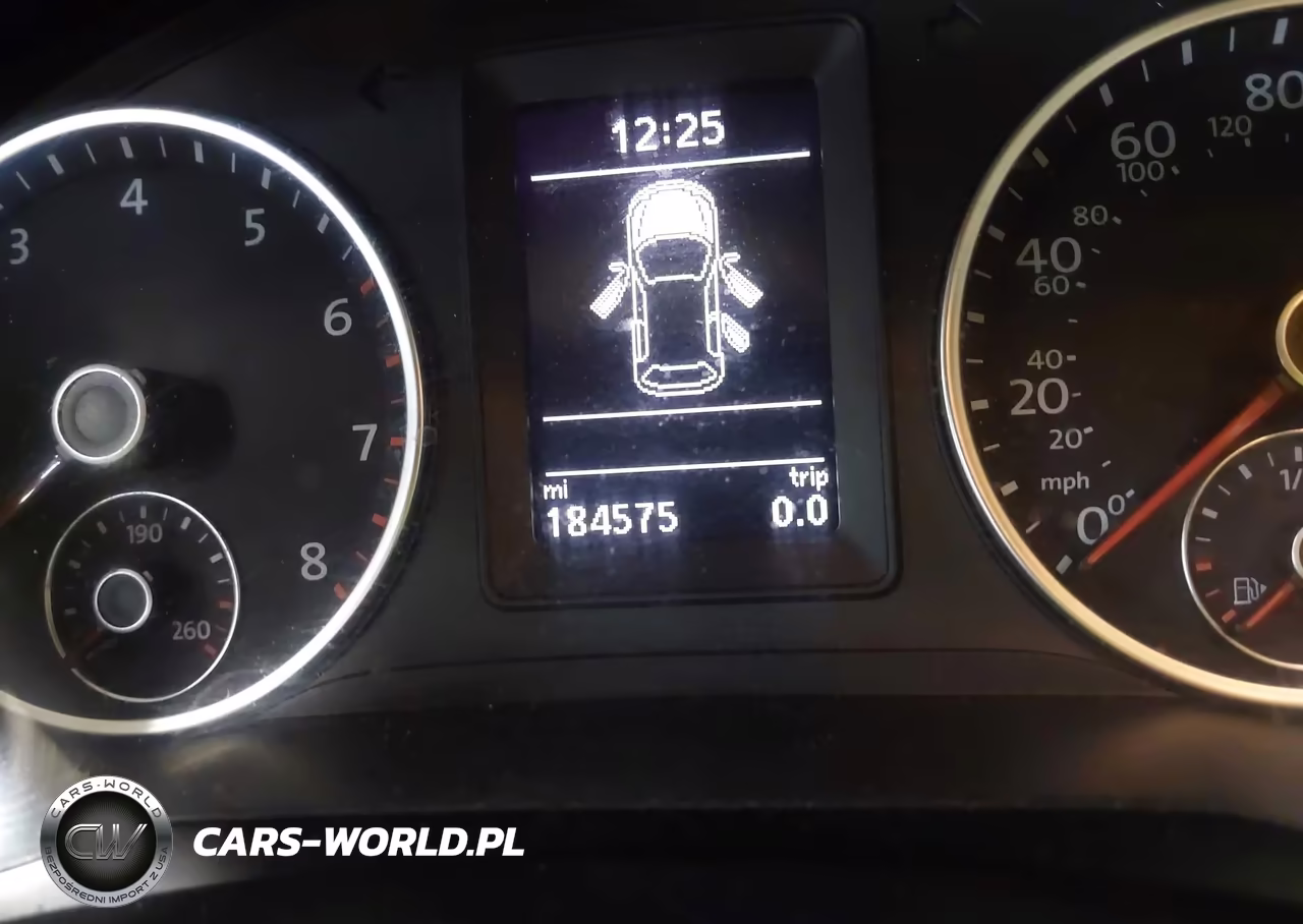 2016 Volkswagen Tiguan S VIN:WVGBV7AX1GW055543 - 16
