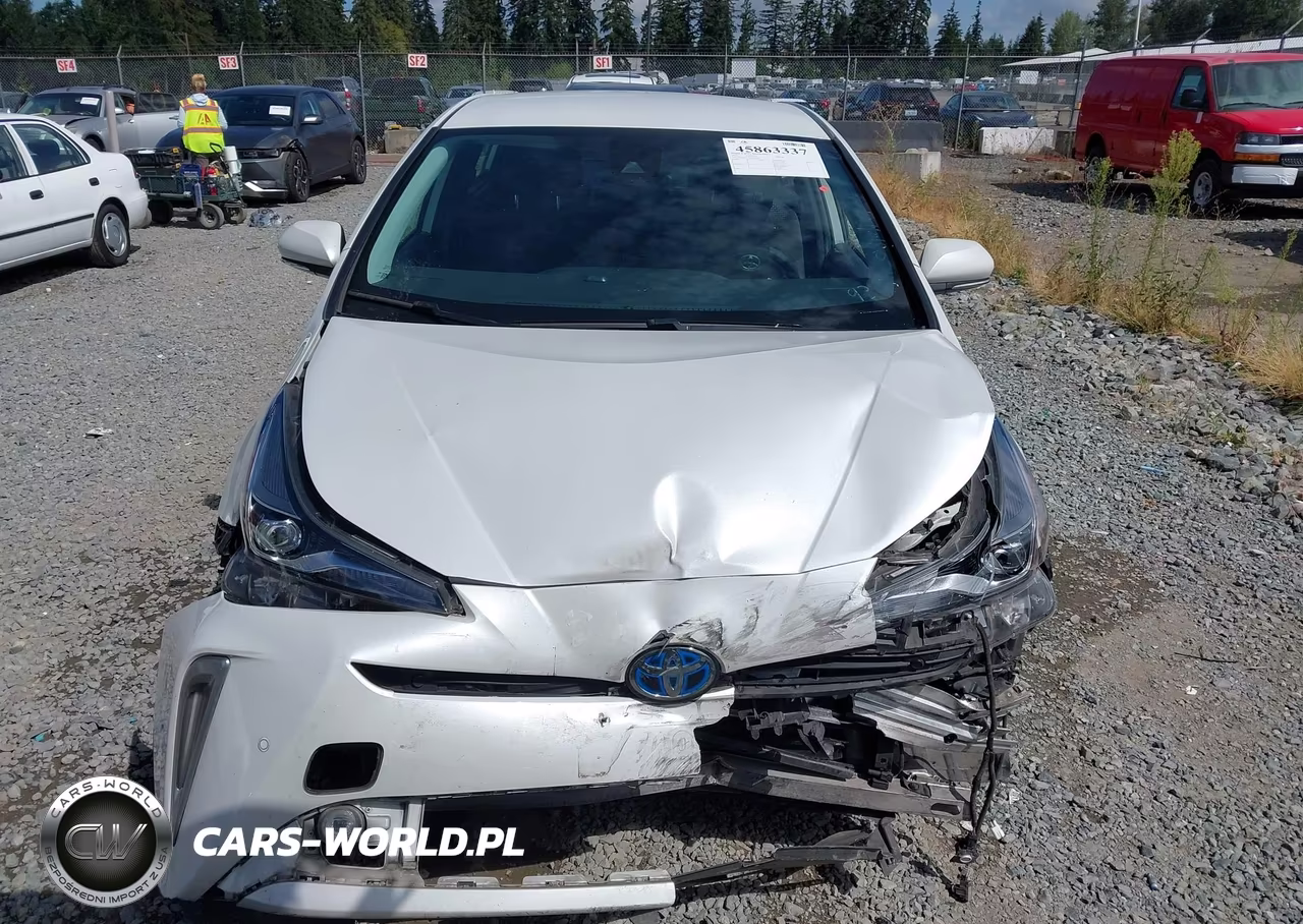 2022 Toyota Prius Le Awd-E VIN:JTDL9MFUXN3039303 - 13