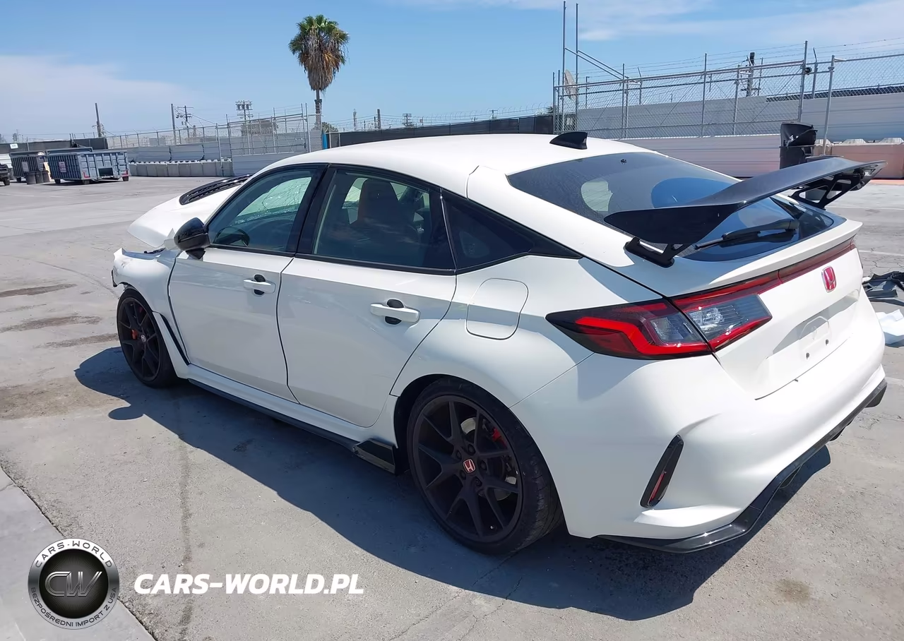 2023 Honda Civic Type R Touring VIN:JHMFL5G42PX003389 - 3