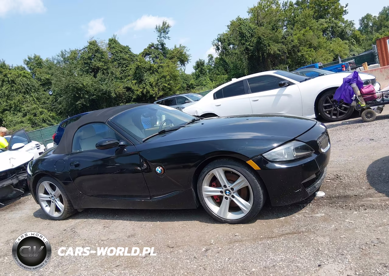 2007 BMW Z4 3.0Si VIN:4USBU53507LX03621 - 13