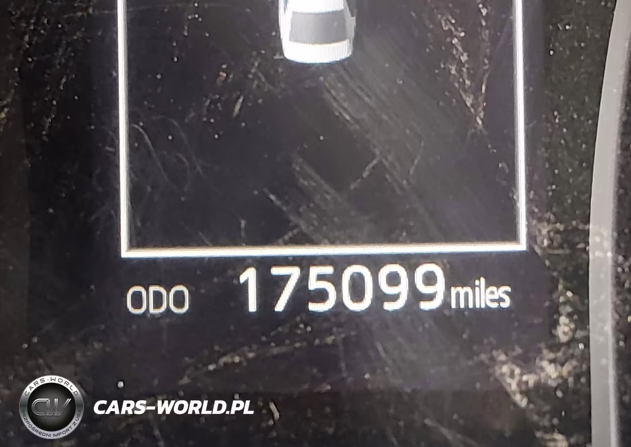 2018 Toyota Camry Le VIN:4T1B11HK0JU092380 - 15