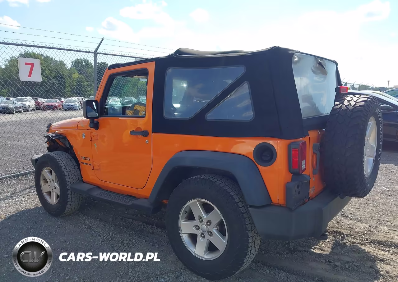 2013 Jeep Wrangler Sport VIN:1C4AJWAG0DL515973 - 3