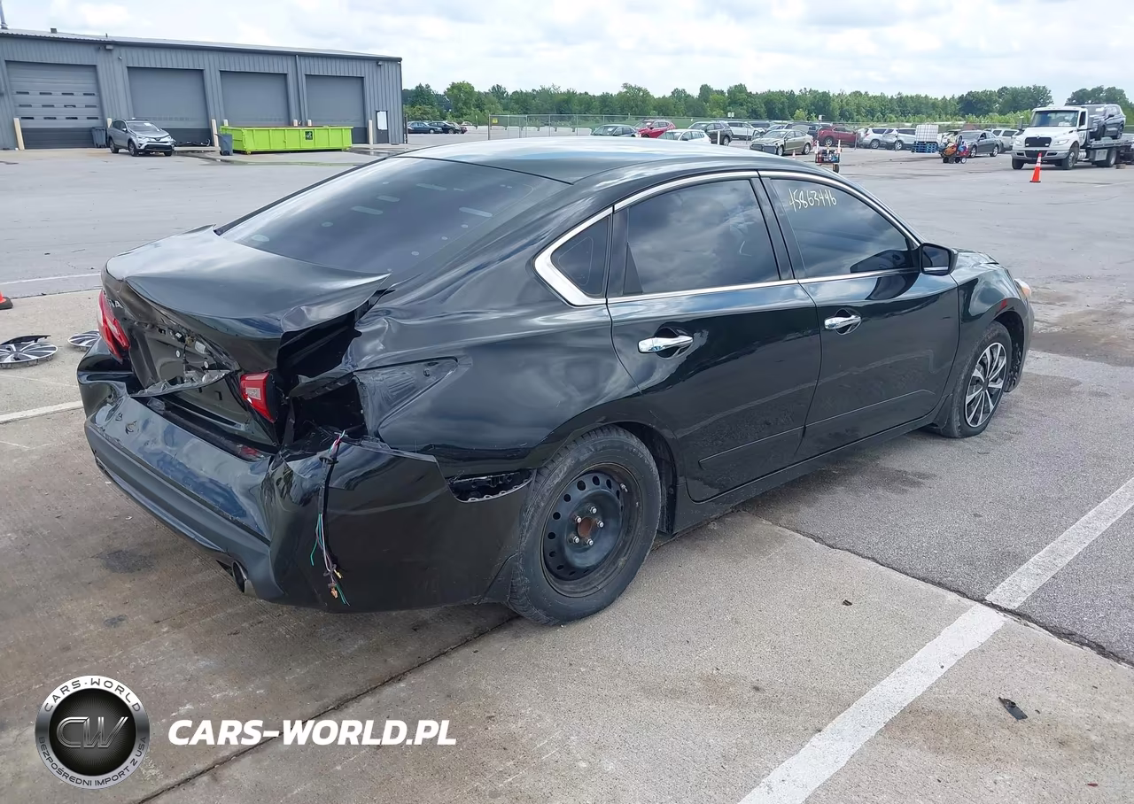 2017 Nissan Altima 2.5 S VIN:1N4AL3AP7HN313639 - 4