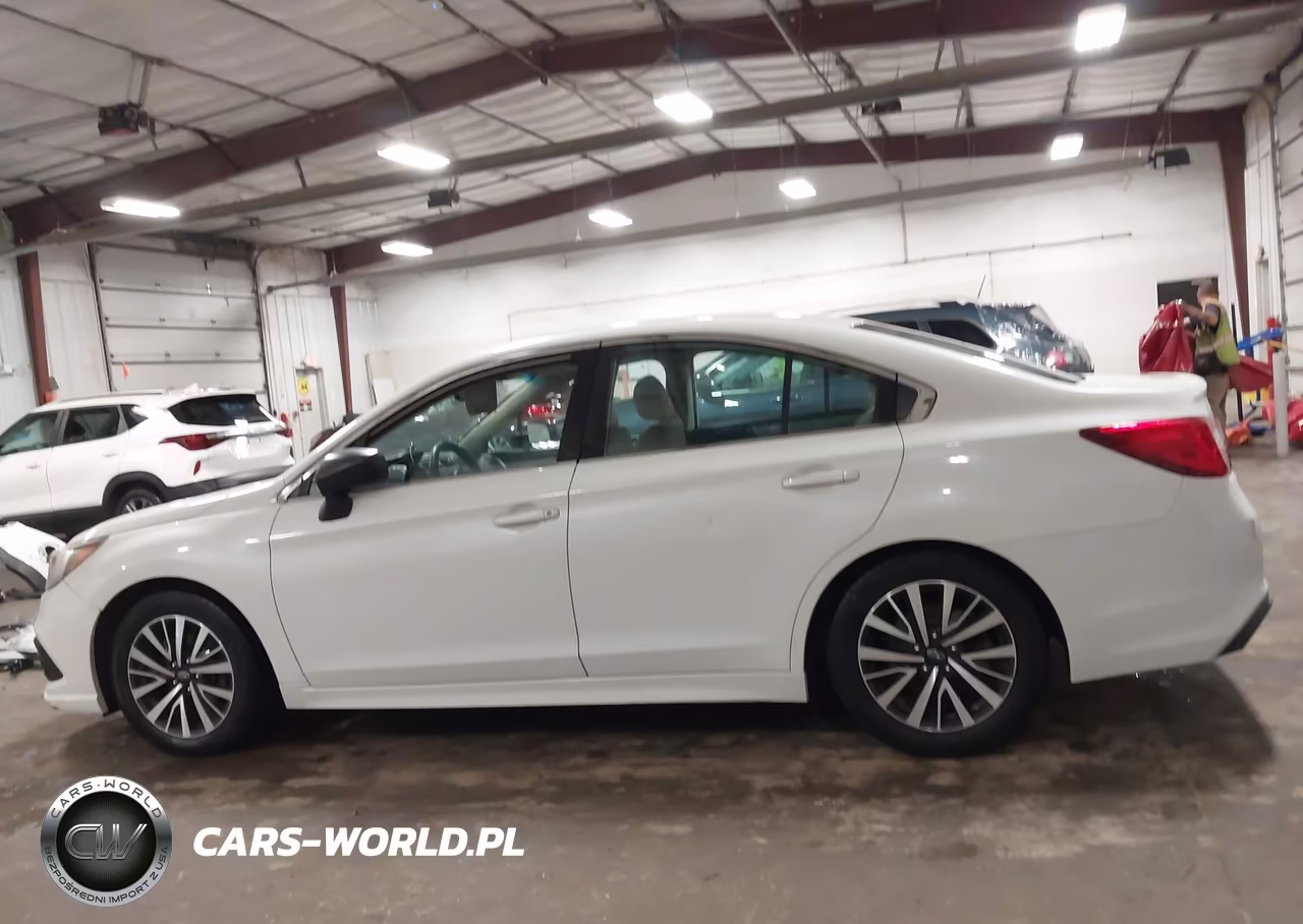 2018 Subaru Legacy 2.5I VIN:4S3BNAB60J3020251 - 14