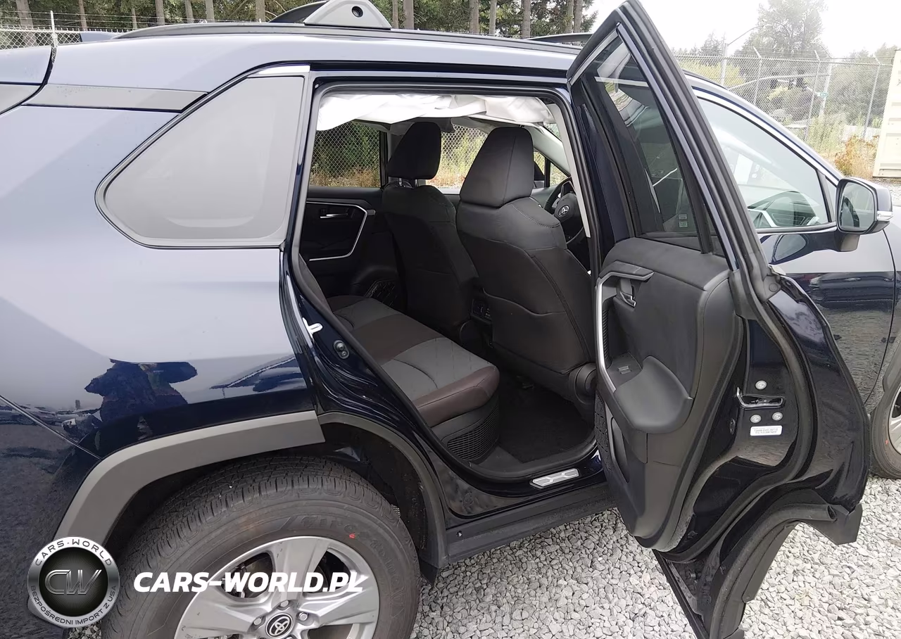 2025 Toyota Rav4 Hybrid Xle VIN:4T3RWRFV7SU213569 - 8