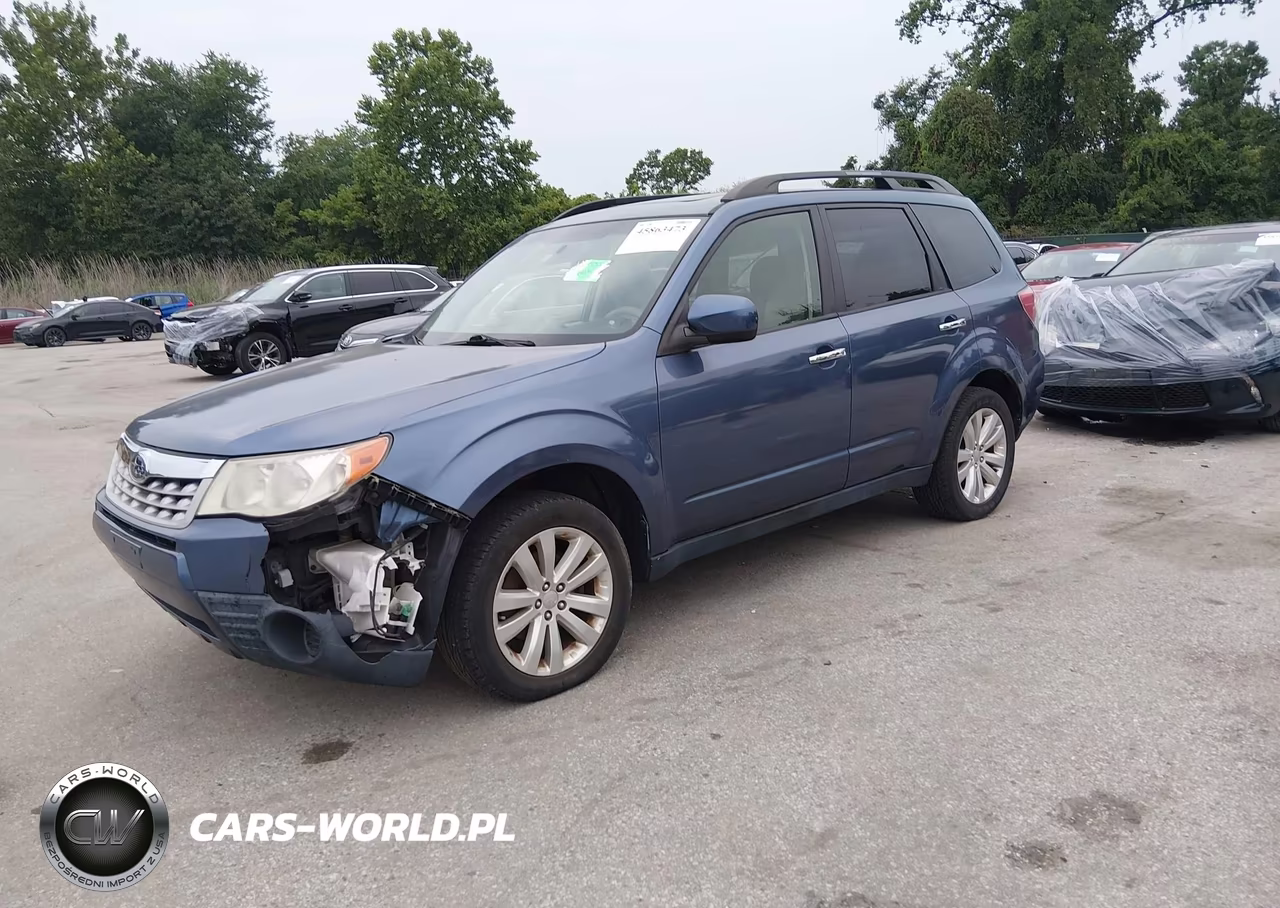 2013 Subaru Forester 2.5X Premium VIN:JF2SHADC2DH410982 - 2