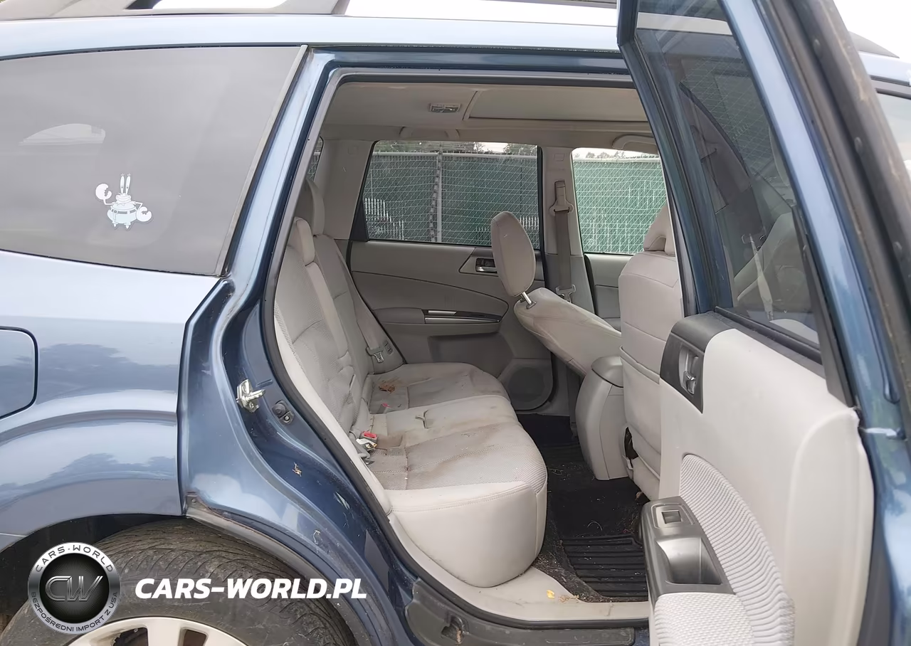 2013 Subaru Forester 2.5X Premium VIN:JF2SHADC2DH410982 - 8