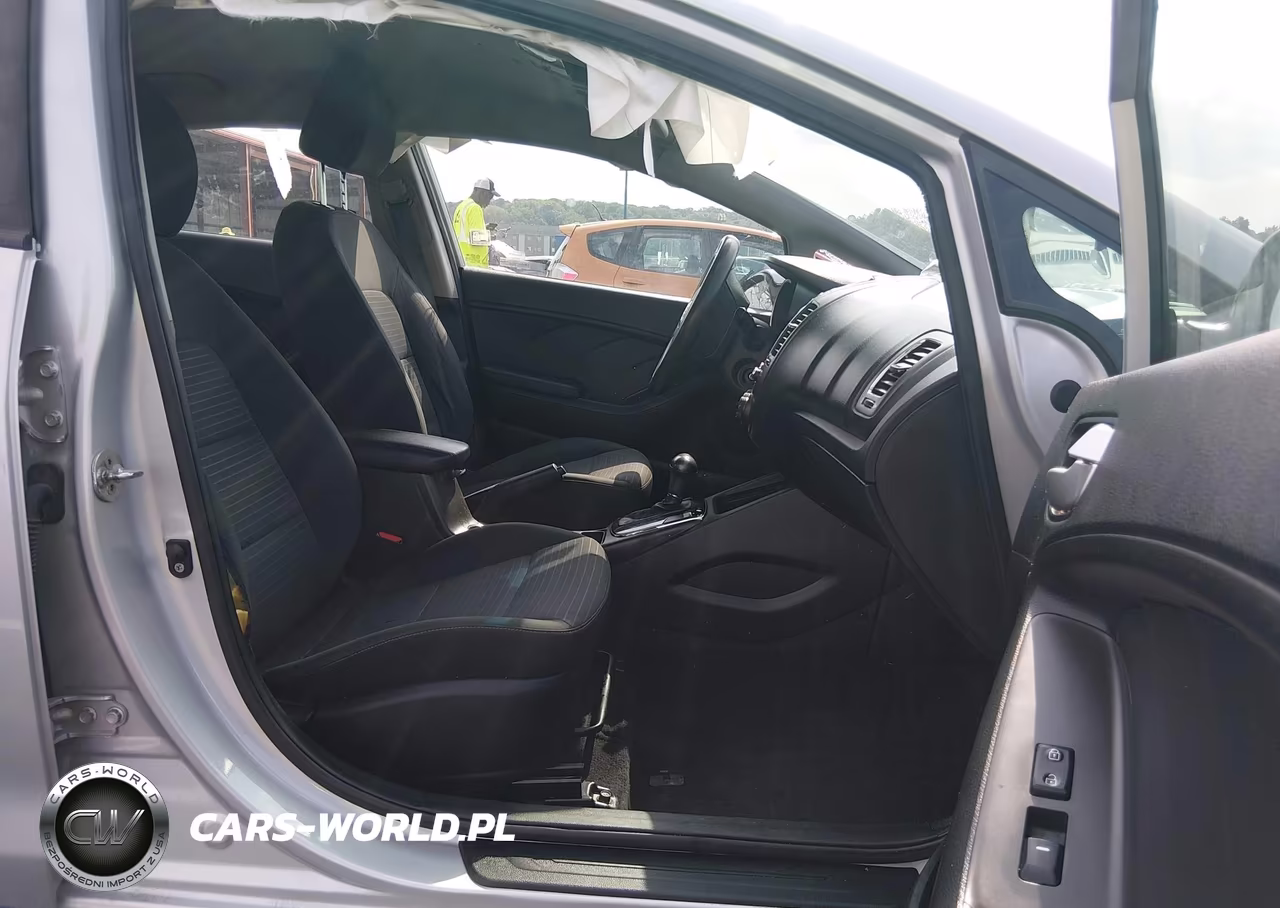 2018 Kia Forte Lx VIN:3KPFL4A71JE269069 - 5