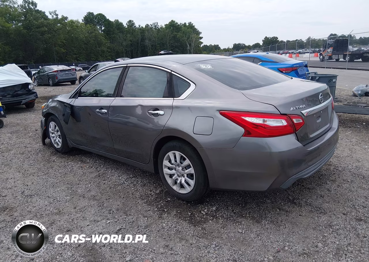 2017 Nissan Altima 2.5 S VIN:1N4AL3AP1HC232082 - 3