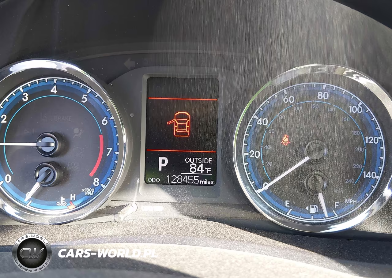 2018 Toyota Corolla Le VIN:5YFBURHE7JP753193 - 7
