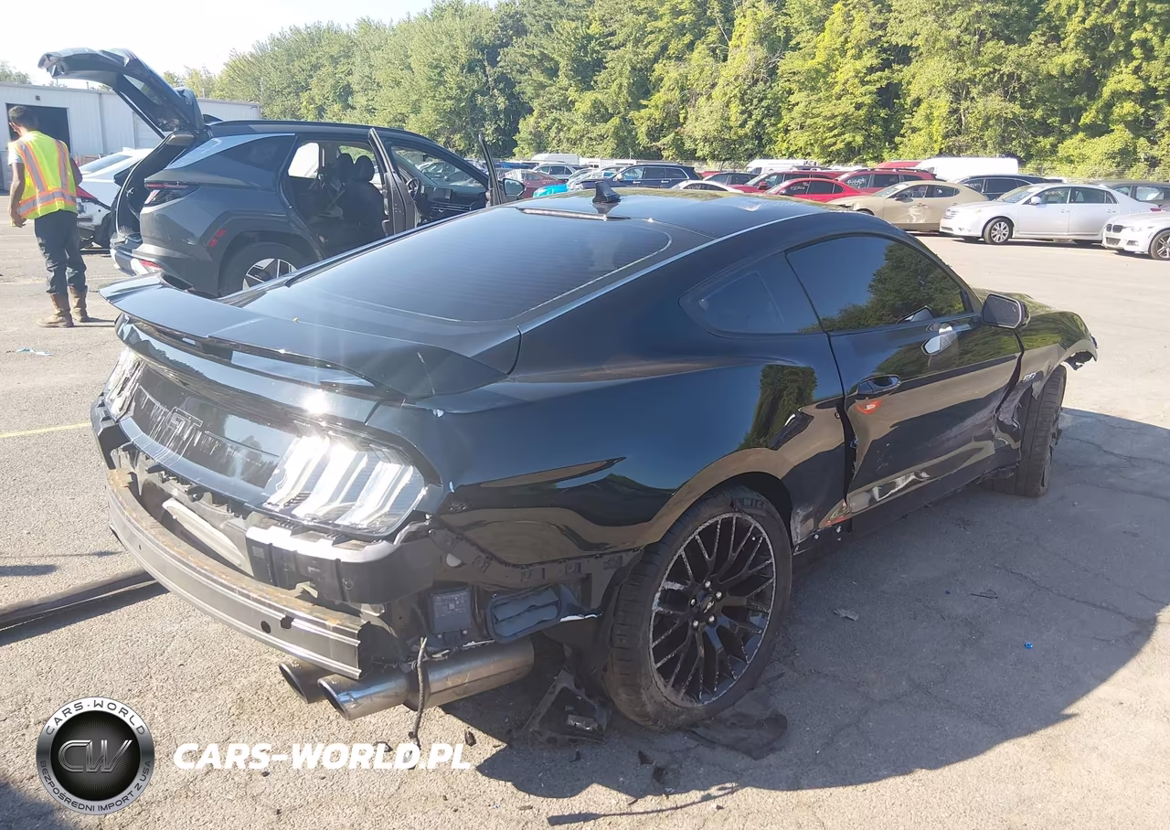 2021 Ford Mustang Gt Premium Fastback VIN:1FA6P8CF4M5111606 - 4