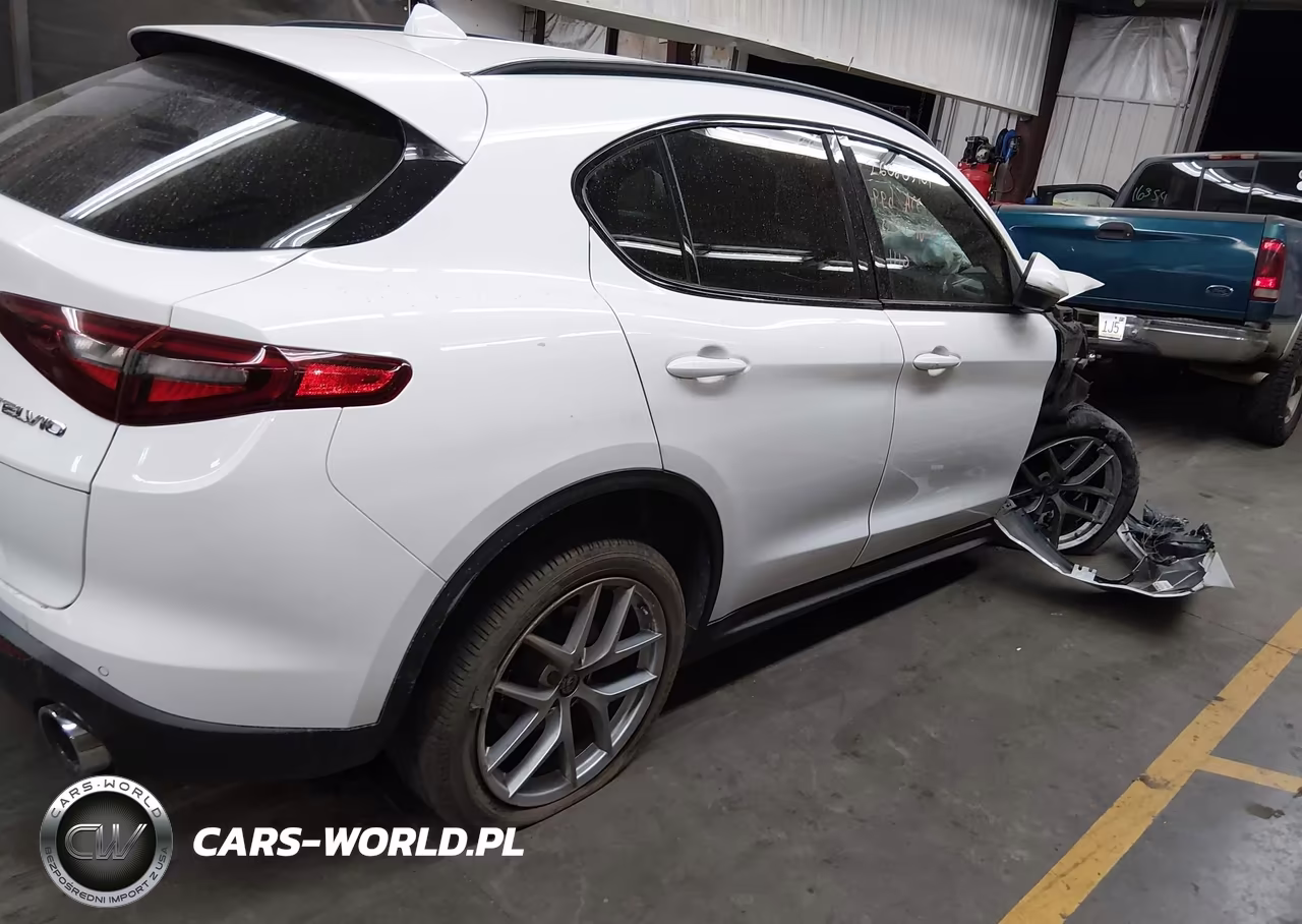 2018 Alfa Romeo Stelvio Ti Sport Awd VIN:ZASFAKNN5J7C00721 - 13