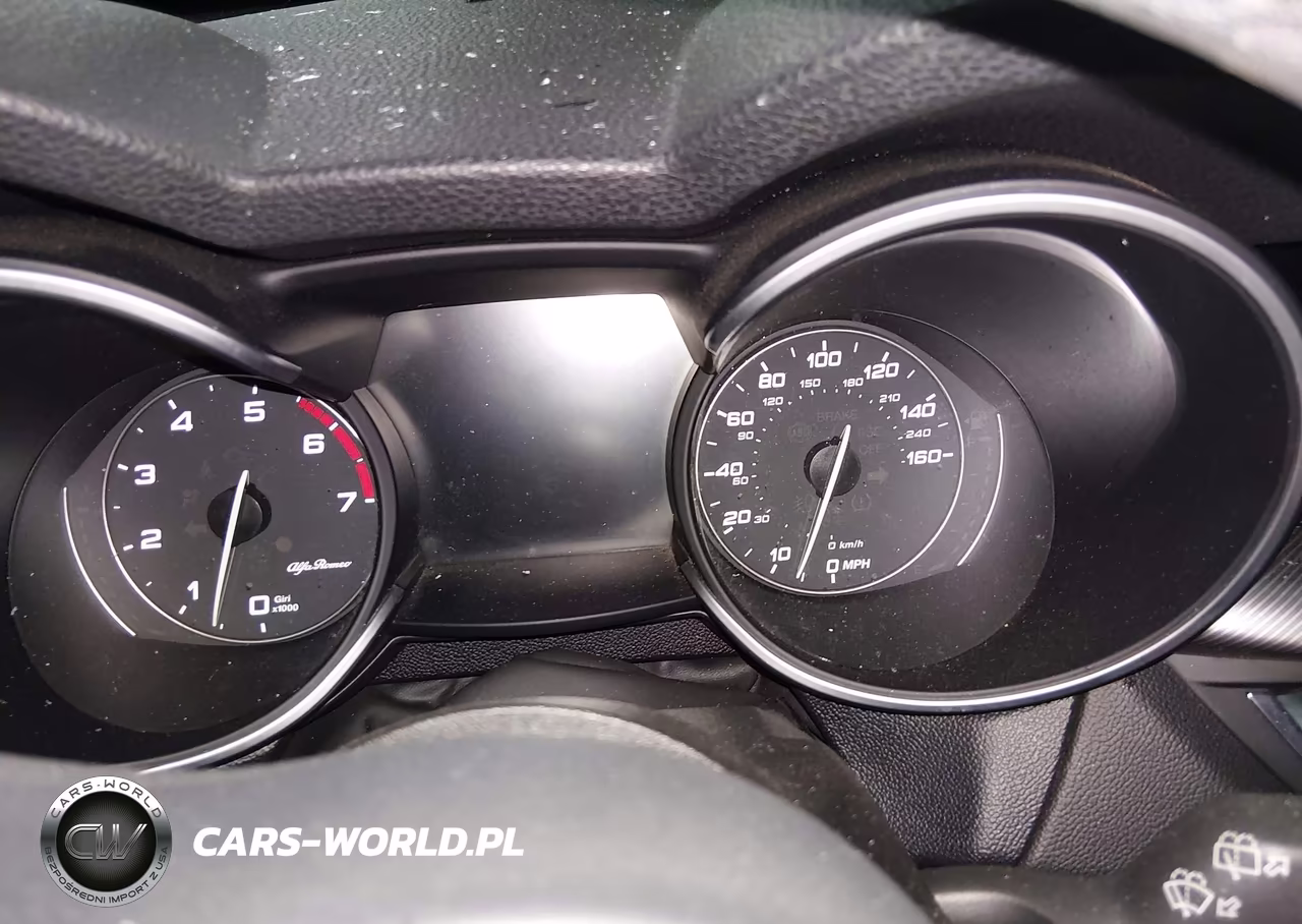 2018 Alfa Romeo Stelvio Ti Sport Awd VIN:ZASFAKNN5J7C00721 - 15