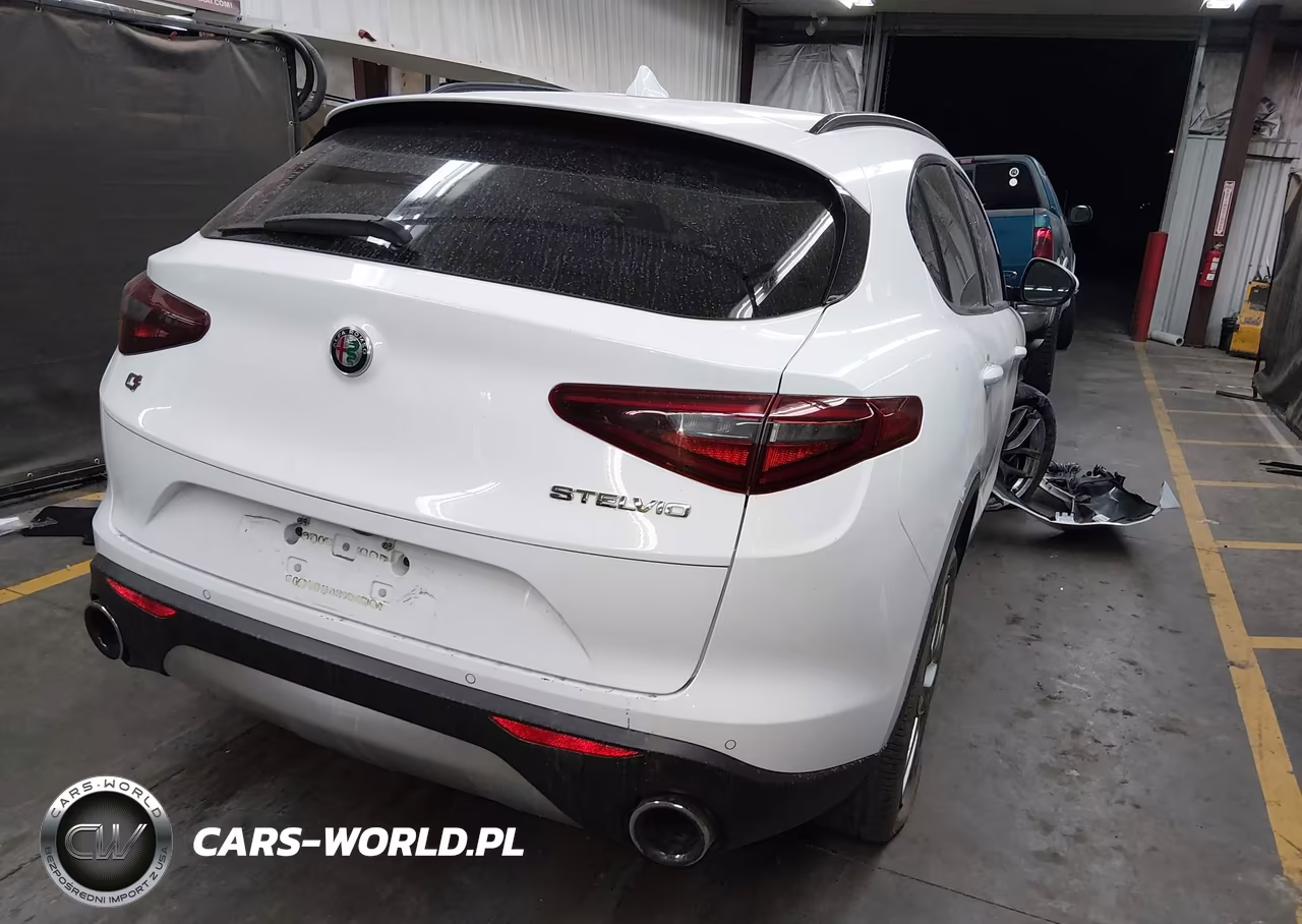 2018 Alfa Romeo Stelvio Ti Sport Awd VIN:ZASFAKNN5J7C00721 - 4