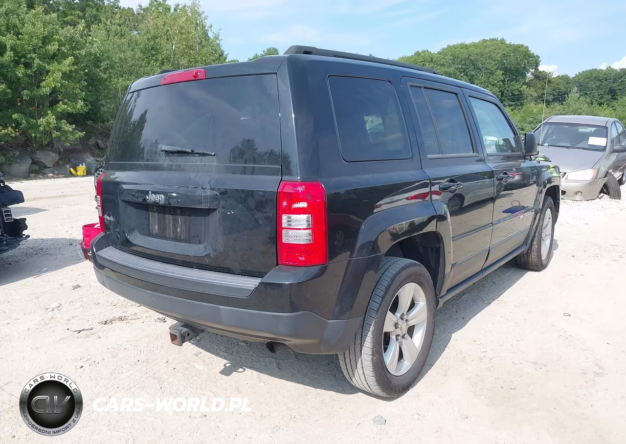 2013 Jeep Patriot Latitude VIN:1C4NJRFB9DD263649 - 4