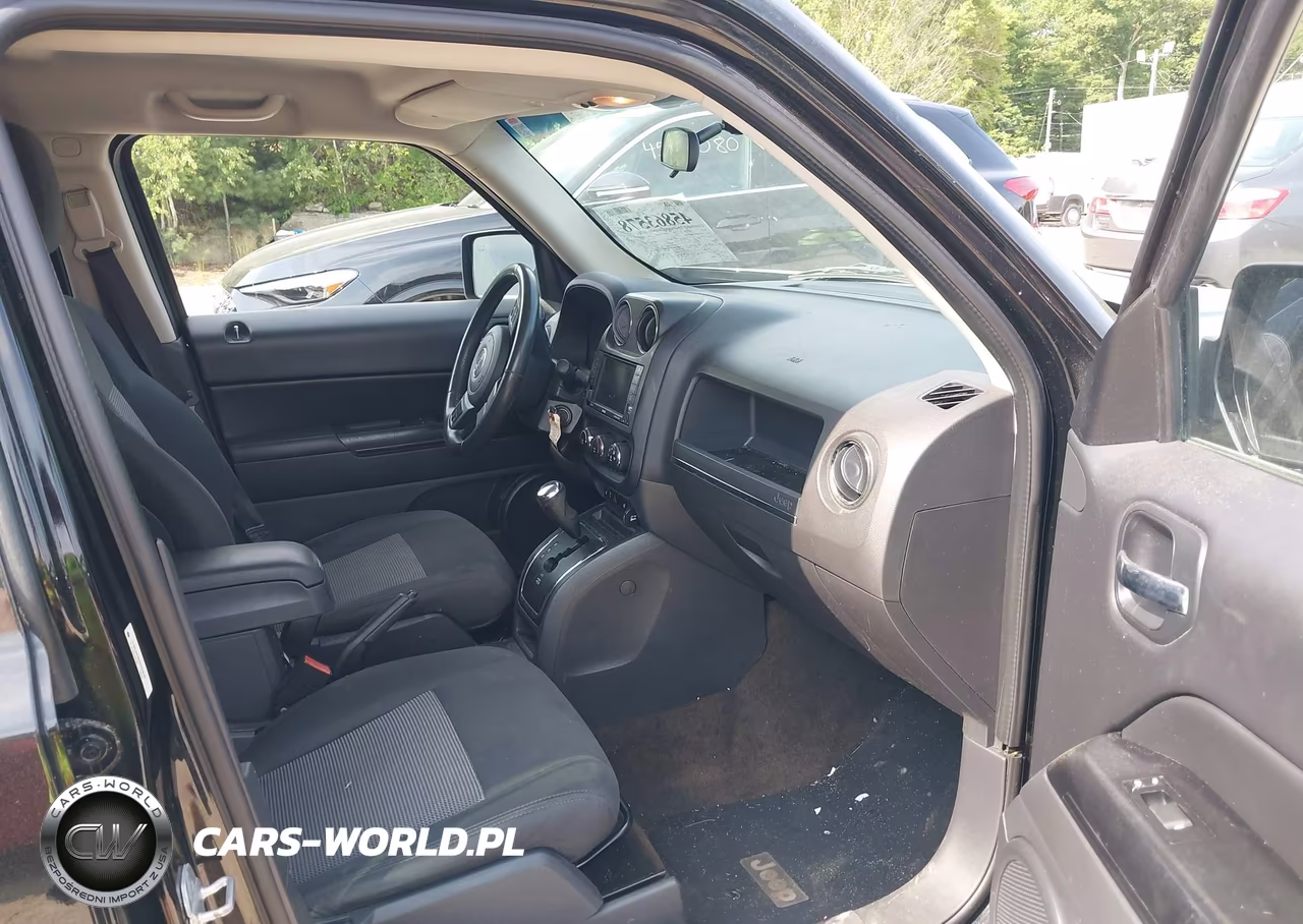 2013 Jeep Patriot Latitude VIN:1C4NJRFB9DD263649 - 5