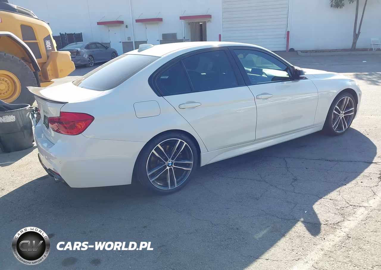 2018 BMW 340I VIN:WBA8B3G51JNV01190 - 4