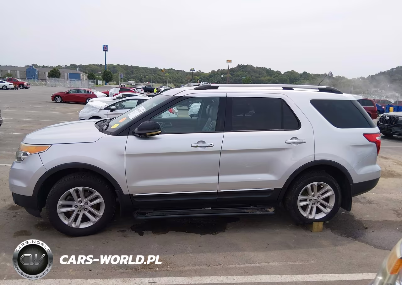 2011 Ford Explorer Xlt VIN:1FMHK8D8XBGA32147 - 14