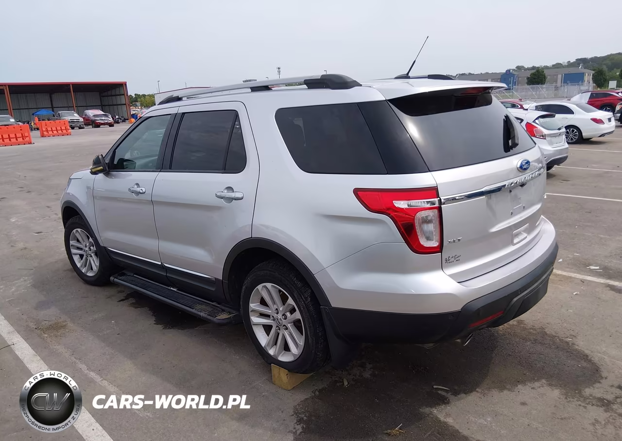 2011 Ford Explorer Xlt VIN:1FMHK8D8XBGA32147 - 3