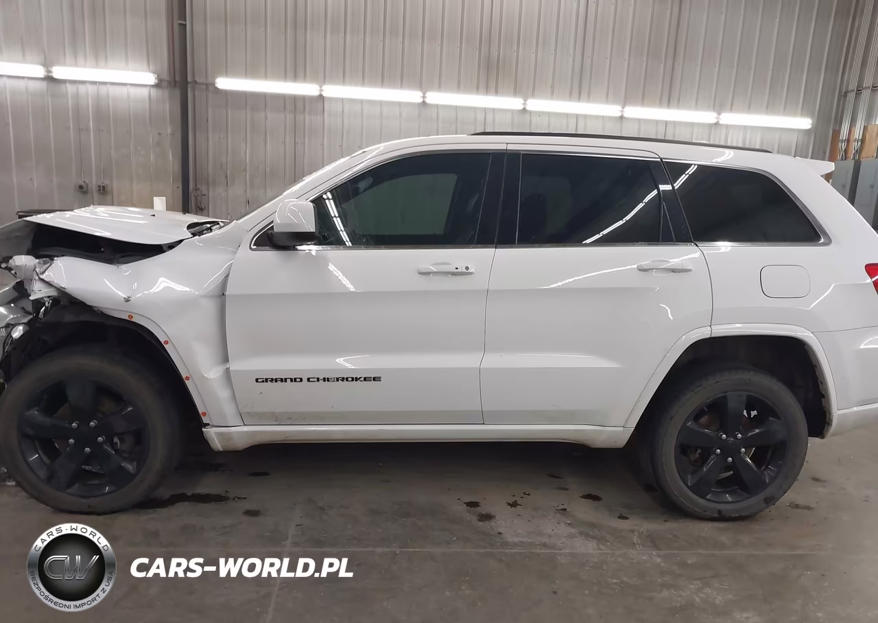 2015 Jeep Grand Cherokee Altitude VIN:1C4RJFAG5FC720680 - 15